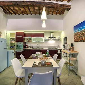 Apartment Cozy In The Heart Of